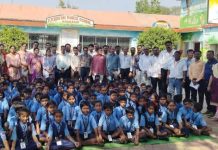 आश्रम शाळेतील शिक्षकांची जिल्ह्याबाहेरील उपक्रमशील शाळांना भेट