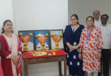 जिल्हा परिषदेत शहीद भगतसिंग, सुखदेव व राजगुरू यांना अभिवादन