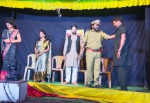 लेख – वेश्या व्यवसायातील नरकयातना व संघर्ष दर्शविणारे: शिवचंद्र नाट्यकला रंगभूमीचे ‘अंधारातील लाल दिवा’ नाटक