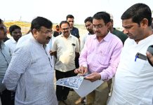 आ.सुधीर मुनगंटीवार यांच्याकडून महाकाली यात्रेच्या पार्श्वभूमीवर मंदिर परिसराची पाहणी