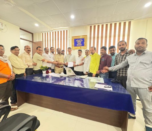 मुख्याधिकाऱ्यांवर खंडणी प्रकरणी गंभीर आरोप