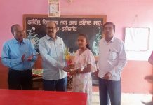 कर्मवीर विद्यालयात गुणवंत विद्यार्थ्यांचा सत्कार