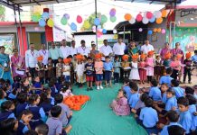 शाळेच्या पहिल्याच दिवशी विद्यार्थ्यांचे जल्लोषात स्वागत