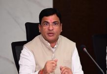 विकास निधीतून दरडोई उत्पन्न वाढविणाऱ्या रोजगार निर्मितीच्या योजना राबवा