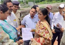 शालिमार एक्सप्रेस नाशिक मेमो पारस येथे थांबा दयावा – आम्रपाली खंडारे वंचित बहुजन आघाडी जिल्हाध्यक्ष