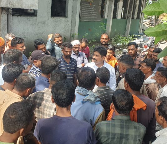 प्रलंबित मागण्याकरिता महामिनरल्स कामगारांचे आंदोलन…