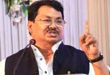 शेतकऱ्यांची सरसकट कर्जमाफी करा, त्यासाठी समिती नको