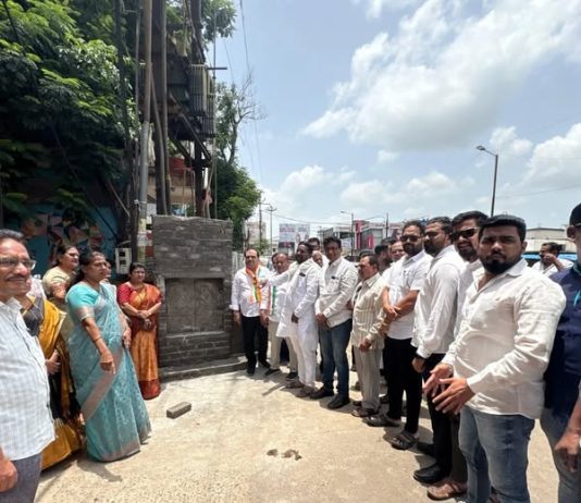 अम्मा चौक स्मारकाची पुरातत्त्व विभागाकडे तक्रार
