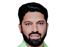भारत विरुद्ध पाकिस्तान क्रिकेट सामना घेण्याचा बीसीसीआयचा निर्णय हा देशातील शहीदांच्या बलिदानाचा अपमान असून अत्यंत संतापजनक आहे.