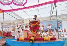 धर्मांतर घोषणेचा 90 वा वर्धापन दिनानिमित्त 65 फुटी धम्मध्वजाचे अनावरण