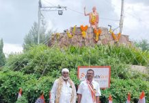 सिव्हिल लाईन वर्धा येथे महात्मा गांधी पुतळा जवळ 156 वी जयंती मोठ्या उत्साहात साजरी