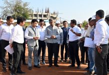 एसएनडीटी महिला विद्यापीठाचे बांधकाम व बॉटनिकल गार्डनला पालकसचिवांची भेट