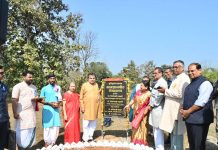 कोठा येथे साडी निर्मिती उद्योग उभारणार – केंद्रीय मंत्री नितीन गडकरी