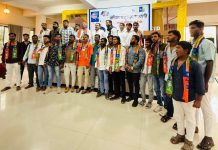 नाशिकमध्ये वडार समाजाचे नेते राजू धोत्रेंसह शेकडो कार्यकर्त्यांचा वंचित बहुजन आघाडीत जाहीर प्रवेश