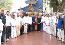 जिल्हाधिकारी कार्यालयात संविधान उद्देशिकेचे वाचन