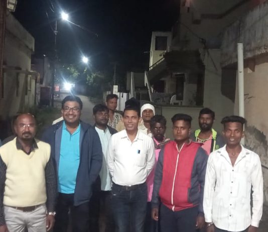 प्रभाग ९ मध्ये अपक्ष उमेदवार सतीश आकुलवार यांच्या जनसंपर्काला उत्स्फूर्त प्रतिसाद