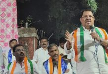 ब्रह्मपुरीत आमदार विजय वडेट्टीवार यांच्या हस्ते काँग्रेसच्या प्रचार कार्यालयाचे उद्घाटन
