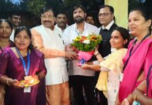 राष्ट्रीय मानांकन प्राप्त दुर्गापूर प्रा.आ.केंद्राला आमदार मुनगंटीवार यांची भेट