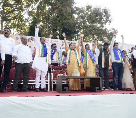 वरोरा शहराच्या सर्वांगीण विकासासाठी काँग्रेसच एकमेव पर्याय : वरोरा नगरपरिषद काँग्रेस उमेदवारांच्या प्रचारार्थ रॅली व सभा…