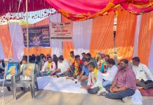 नारेगाव येथील कब्रिस्तानच्या जागेसाठी मनपा कार्यालयासमोर आंदोलन तीव्र