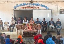कोरची आश्रम शाळेत महापरिनिर्वाण दिनानिमित्त डॉ. बाबासाहेबांना अभिवादन