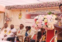 आदिवासीमधील जटिल व गुंतागुंतीच्या प्रश्नाचे स्वरूप नाटकात उतरत नाही : डॉ.शेखर डोंगरे