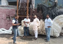 पुण्यातील कला संस्कार आर्ट स्टुडिओत तयार होणार चंद्रपूरातील शिवरायांचा अश्वारूढ पुतळा