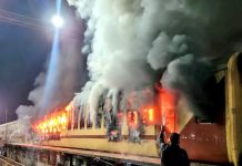 टाटा-एर्नाकुलम एक्स्प्रेसला भीषण आग; एका वृद्धाचा मृत्यू, २४ जखमी
