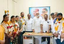 अकोल्यात वंचित बहुजन आघाडीच्या नवनियुक्त नगरसेवकांचा जल्लोषात सत्कार