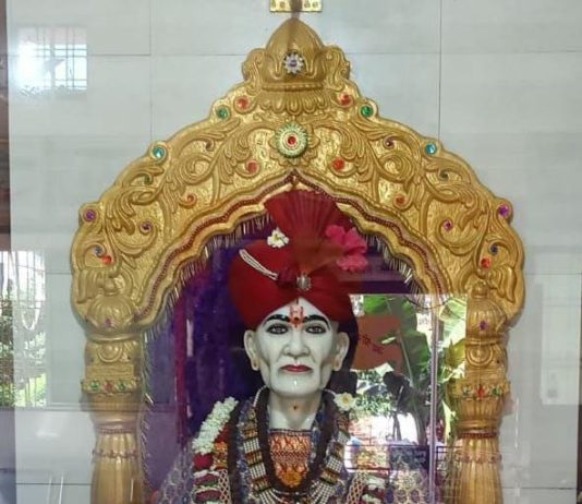 संत गजानन महाराजांच्या सामुहिक पारायणाकरीता सहभागी होण्याचे भाविकांना विनम्र आवाहन