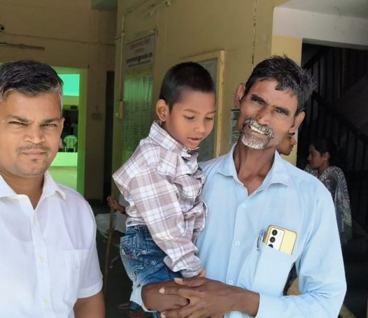 प्रशासनातील निष्काळजीपणामुळे दिव्यांग युवक संजय गांधी निराधार मानधनापासून वंचित