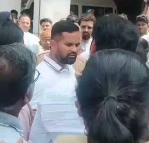 मनपाच्या निष्काळजीपणामुळे सफाई कर्मचाऱ्याचा मृत्यू