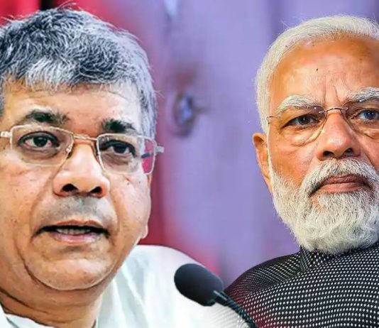 ‘मोदींचे कोणते काळे गुपित ट्रम्प यांच्याकडे?’ प्रकाश आंबेडकरांचा थेट सवाल!