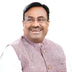 आ.सुधीर मुनगंटीवार यांच्या पुढाकारामुळे सावकारीच्या विळख्यात सापडलेल्या किडणी प्रकरणातील रोशन कुळे यांना दिलासा !