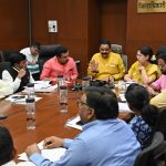 2011 पुर्वीच्या अतिक्रमणधारकांना प्राधान्याने जागेचा मालकी हक्क द्या