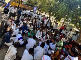 चाळीसगावात भीम जयंती मिरवणुकीवर दगडफेक; भाजप आमदार मंगेश चव्हाण विरोधात गुन्हा दाखल करण्याची मागणी