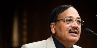 बेरोजगार तरुण झुरळांसारखे ! सरन्यायाधीश सूर्यकांत यांच्या वक्तव्याने न्यायालयात खळबळ नेमकं काय घडलं ?