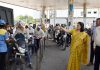 जिल्हाधिकारी धडकल्या पेट्रोल पंपावर