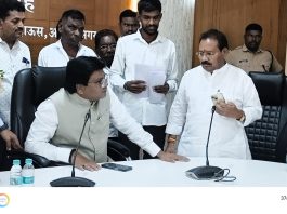 सफाई कर्मचाऱ्यांचे वारसा हक्क व योजनांचे प्रश्न मार्गी लावा