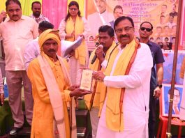 आदिवासी समाजाच्या विकासासाठी कायम अग्रेसर