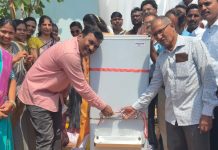 धर्मराव विद्यालय सिरोंचाच्या माजी विद्यार्थ्यांकडून स्नेहबंध गुरुवंदना