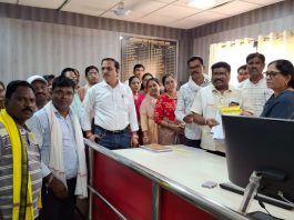 आदिवासींकडून अमित शाह यांच्यावर ॲट्रॉसिटी अंतर्गत गुन्हा दाखल करण्याची मागणी